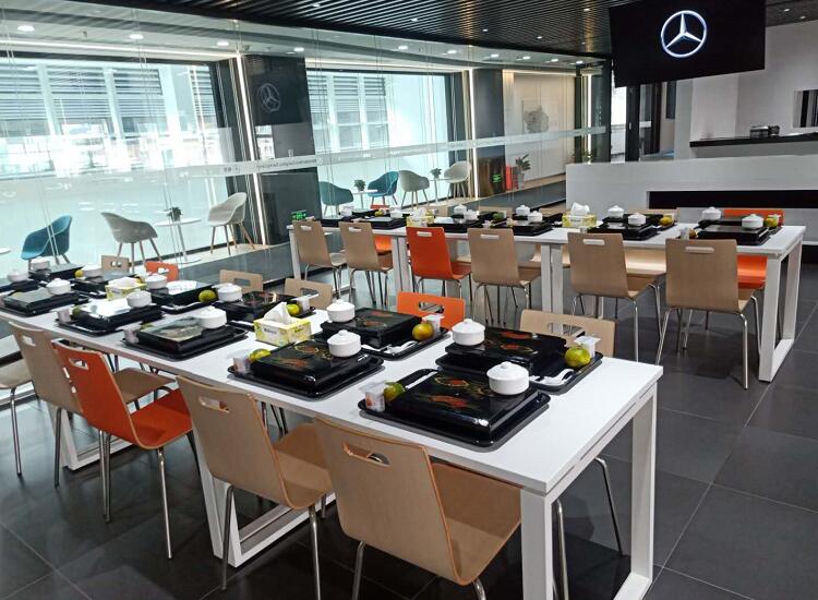 北京梅赛德斯-奔驰公司开餐图